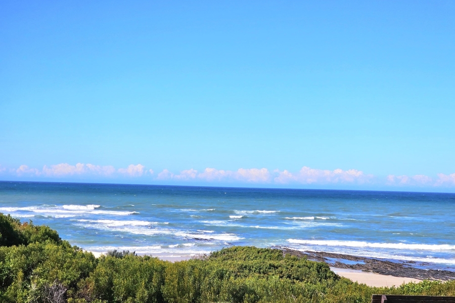 3 Bedroom Property for Sale in Paradise Beach Eastern Cape